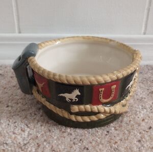 Sonoma Life + Style Happy Trails Western Dish